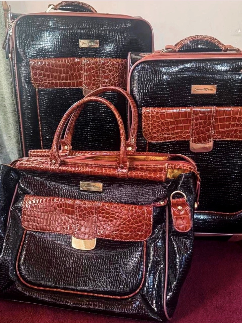 Samantha Brown |4 piece croc spinner luggage set with tote and toiletry bag